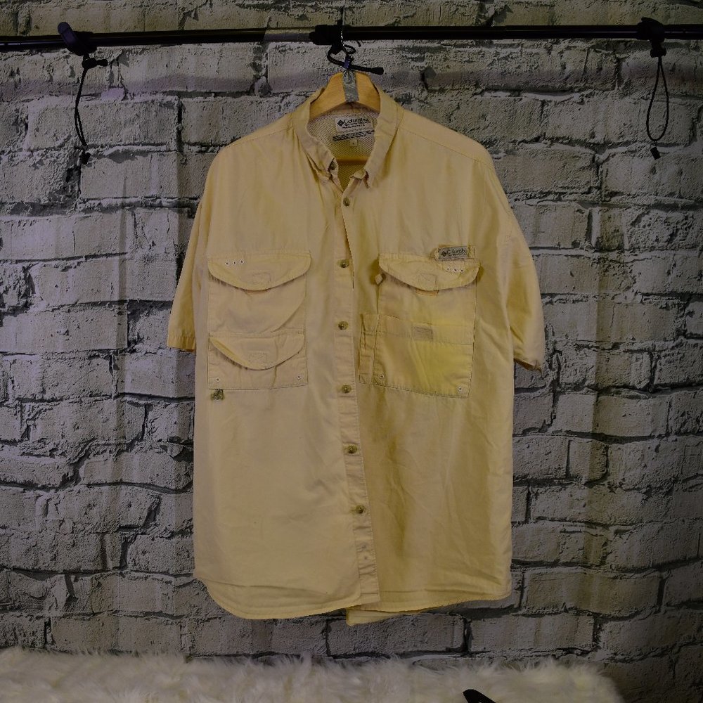 Colunbia 100% Poly Short Sleeve Shirt